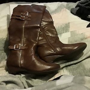 Women's knee high brown boots